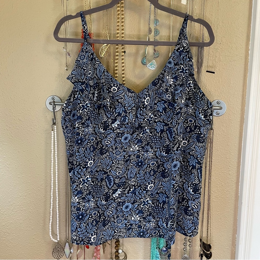 Banana Republic Tank